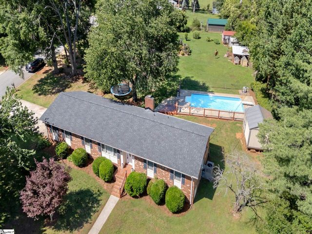 13 Elkhorn Drive, Greenville, SC 29617