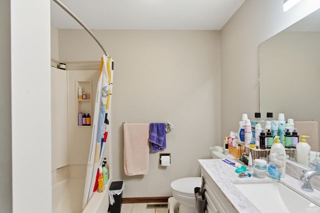 1330 Rockledge Drive, Junction City, KS 66441