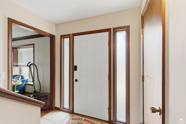 1330 Rockledge Drive, Junction City, KS 66441