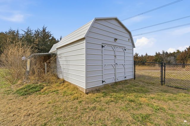 1330 Rockledge Drive, Junction City, KS 66441