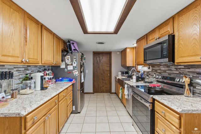 1330 Rockledge Drive, Junction City, KS 66441