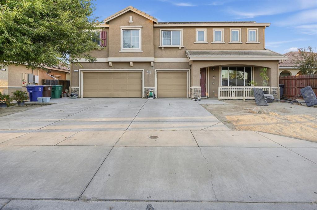 Image 1 of property listing at 320 Rose, Chowchilla, CA 93610