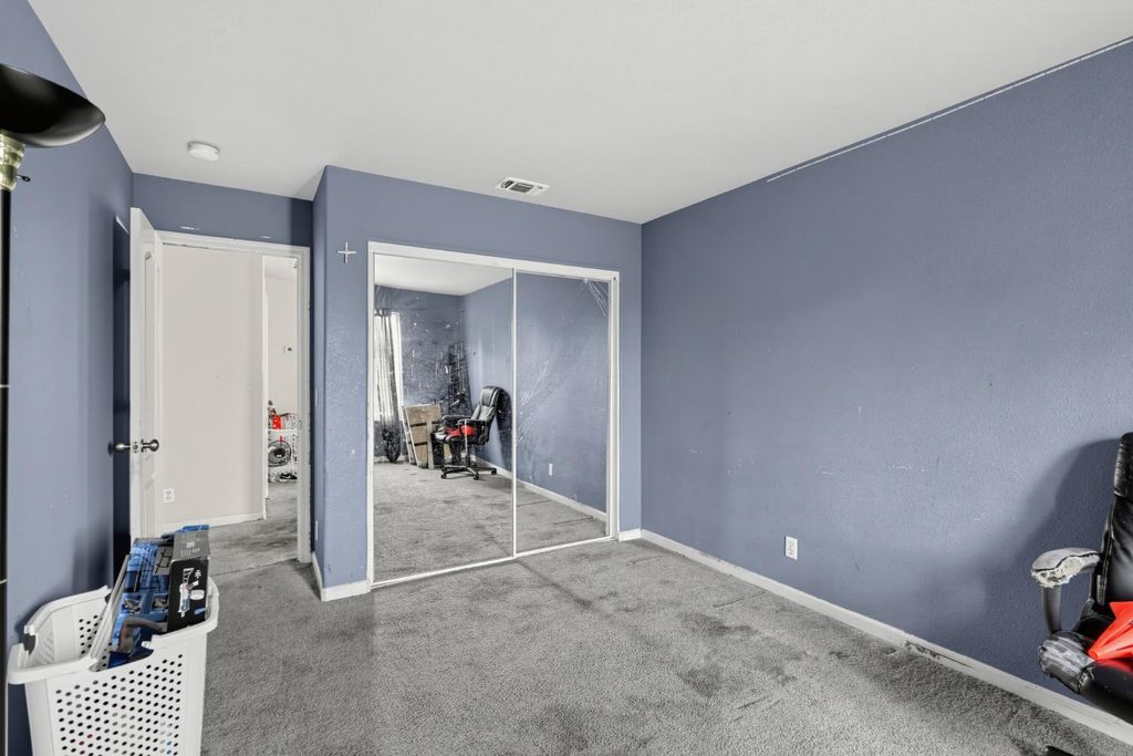 Image 12 of property listing at 320 Rose, Chowchilla, CA 93610
