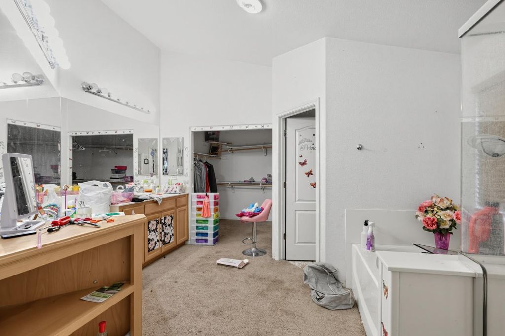 Image 18 of property listing at 320 Rose, Chowchilla, CA 93610