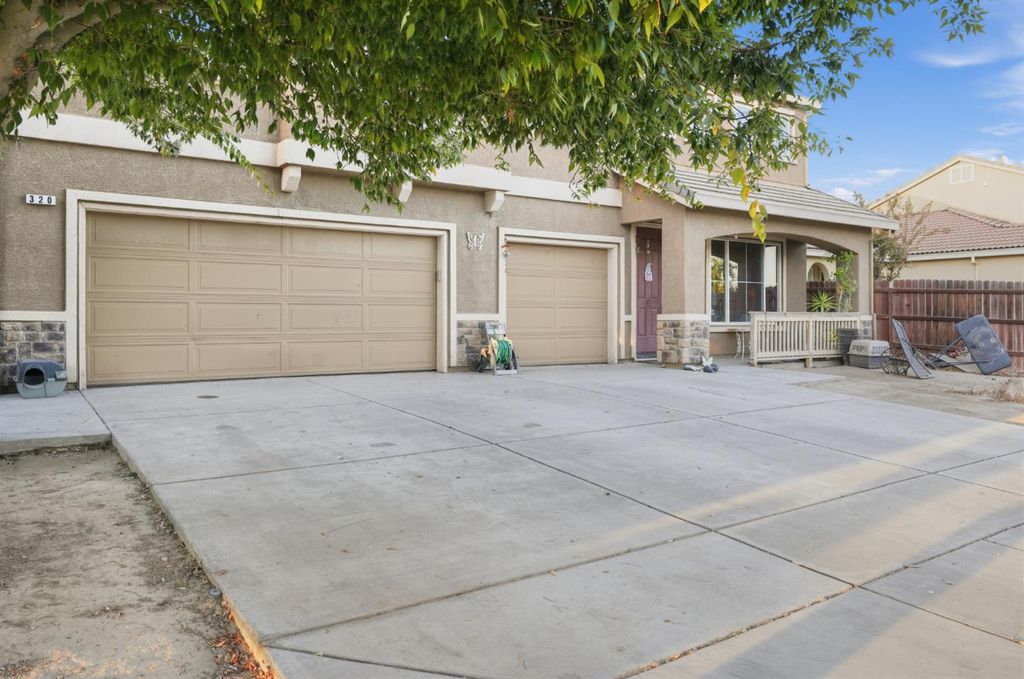 Image 28 of property listing at 320 Rose, Chowchilla, CA 93610