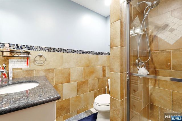 50 Highgate Terrace, Bergenfield, NJ 07621