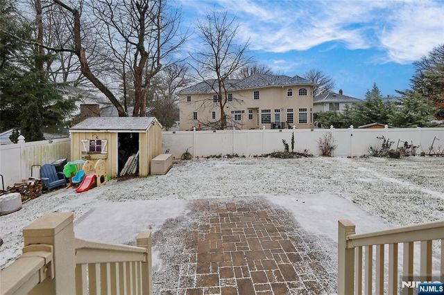 50 Highgate Terrace, Bergenfield, NJ 07621