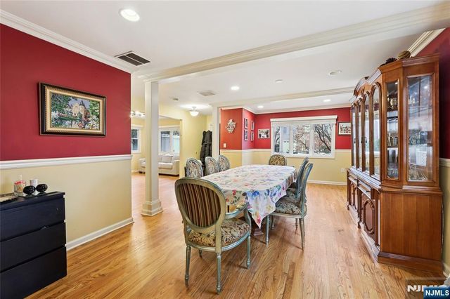 50 Highgate Terrace, Bergenfield, NJ 07621