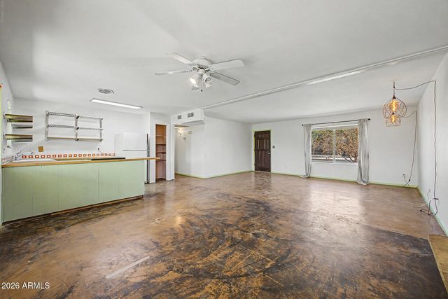 1031 W 10TH Street, Tempe, AZ 85281