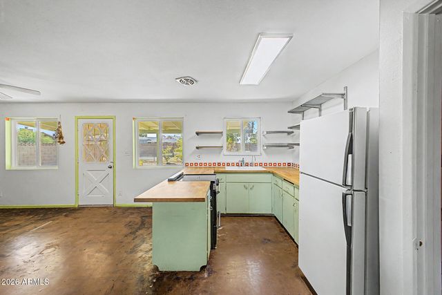 1031 W 10TH Street, Tempe, AZ 85281