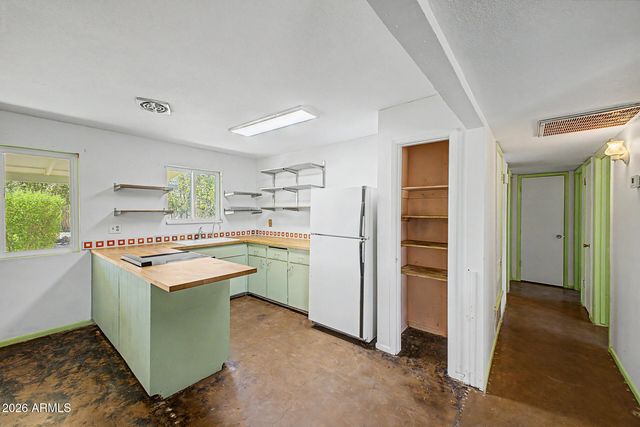 1031 W 10TH Street, Tempe, AZ 85281