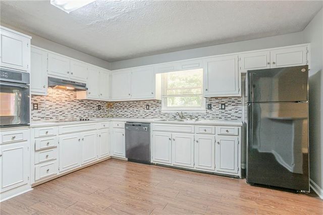 4116 Wendell Way, Snellville, GA 30039