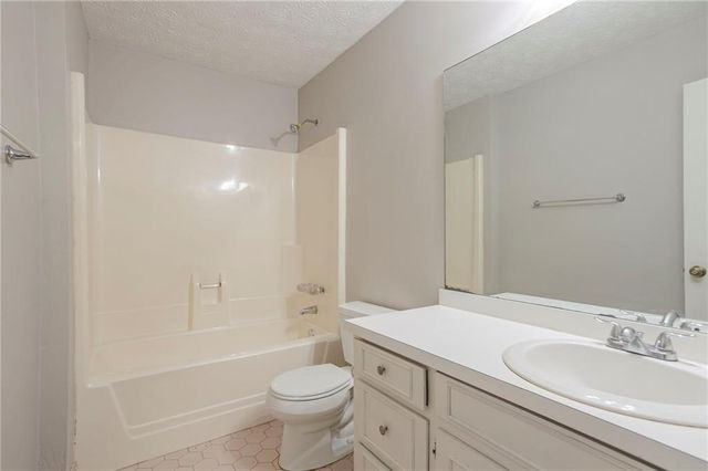 4116 Wendell Way, Snellville, GA 30039