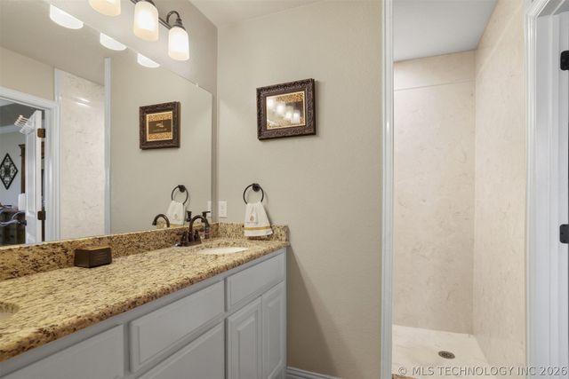 3608 Rock Bluff, Durant, OK 74701