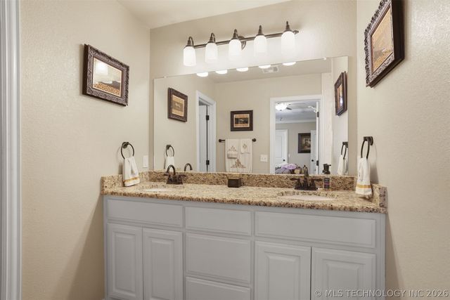 3608 Rock Bluff, Durant, OK 74701