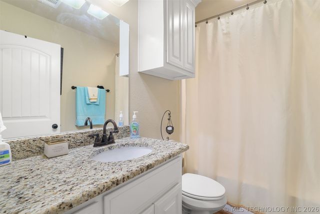 3608 Rock Bluff, Durant, OK 74701