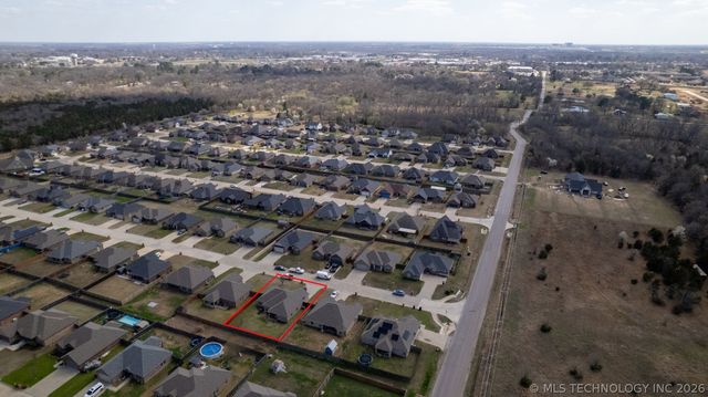 3608 Rock Bluff, Durant, OK 74701