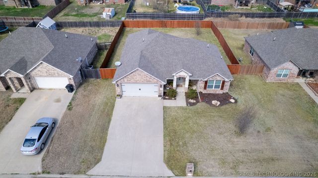 3608 Rock Bluff, Durant, OK 74701