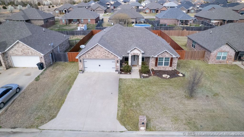 3608 Rock Bluff, Durant, OK 74701