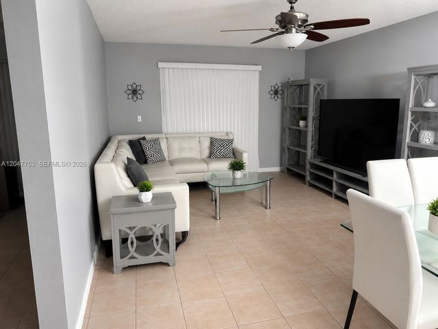 4133 NW 88th Avenue 107, Coral Springs, FL 33065
