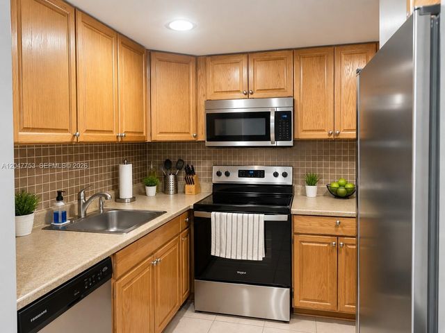 4133 NW 88th Avenue 107, Coral Springs, FL 33065