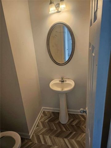 9432 Lakeview Road, Union City, GA 30291