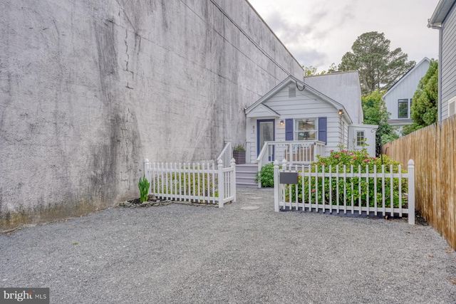 81 LAKE AVE, Rehoboth Beach, DE 19971