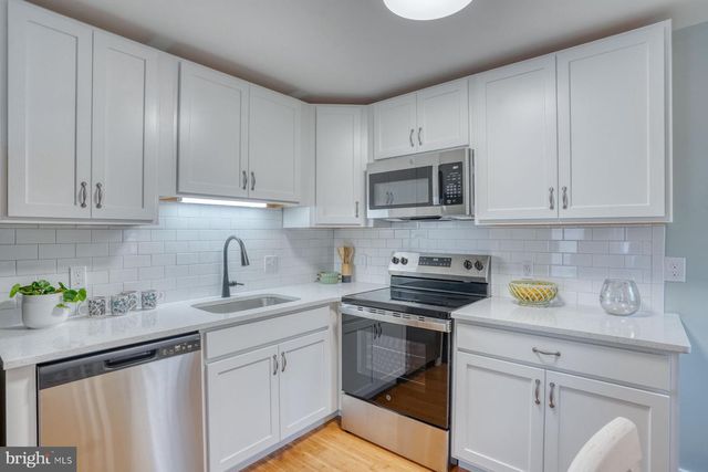 81 LAKE AVE, Rehoboth Beach, DE 19971