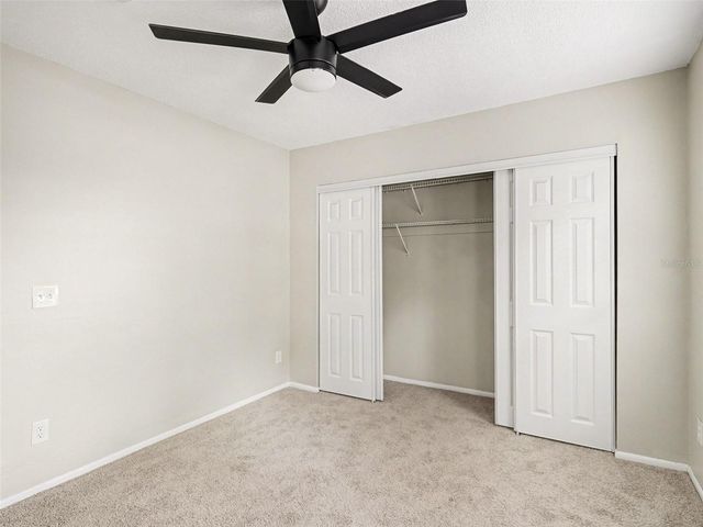 8211 COUNTRY OAKS COURT, Sarasota, FL 34243