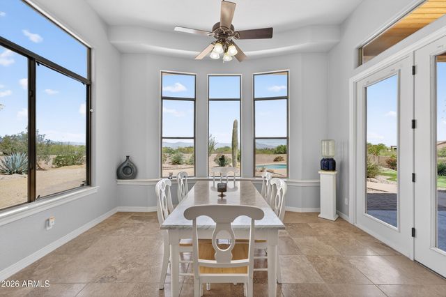 13912 E CAVEDALE Drive, Scottsdale, AZ 85262