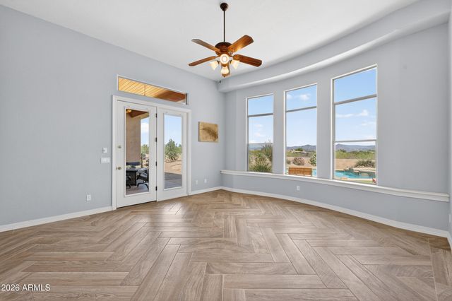 13912 E CAVEDALE Drive, Scottsdale, AZ 85262