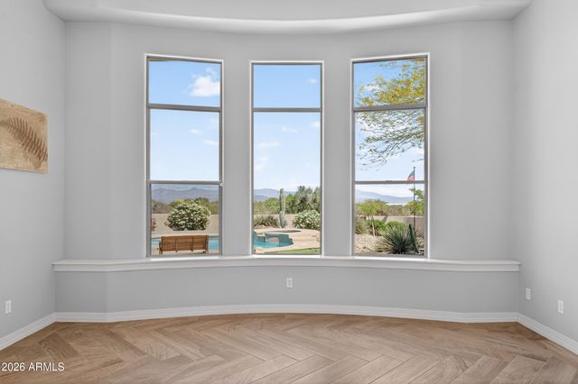 13912 E CAVEDALE Drive, Scottsdale, AZ 85262