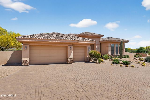 13912 E CAVEDALE Drive, Scottsdale, AZ 85262