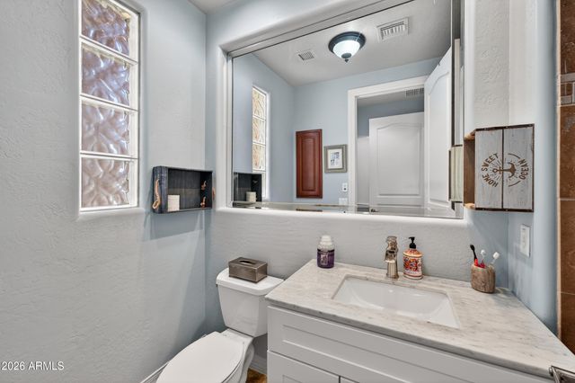 13912 E CAVEDALE Drive, Scottsdale, AZ 85262