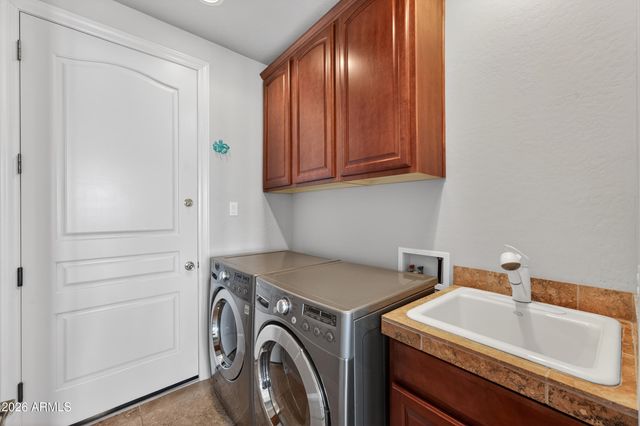 13912 E CAVEDALE Drive, Scottsdale, AZ 85262