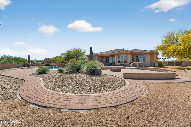 13912 E CAVEDALE Drive, Scottsdale, AZ 85262