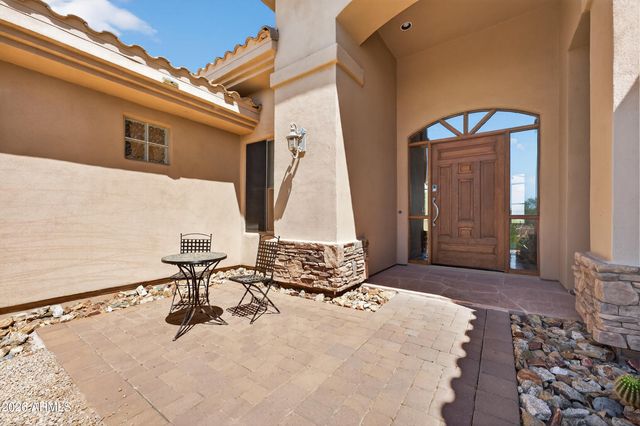 13912 E CAVEDALE Drive, Scottsdale, AZ 85262