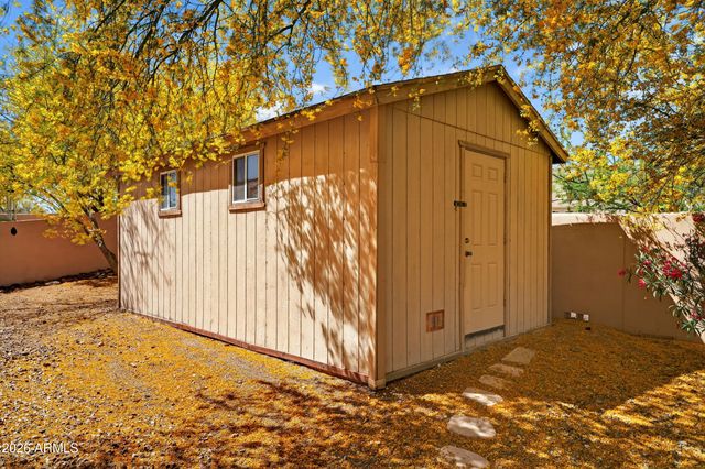 13912 E CAVEDALE Drive, Scottsdale, AZ 85262