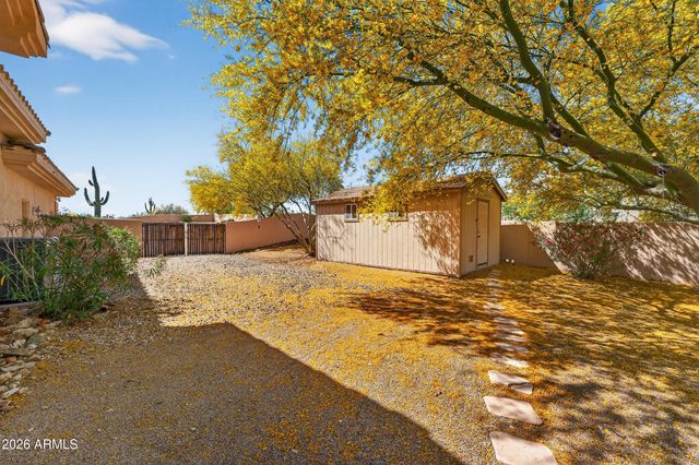 13912 E CAVEDALE Drive, Scottsdale, AZ 85262