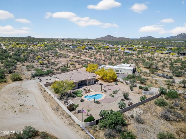 13912 E CAVEDALE Drive, Scottsdale, AZ 85262