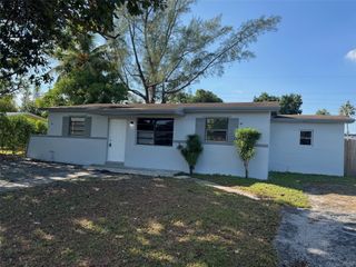 2041 NW 63rd Ave, Sunrise, FL 33313