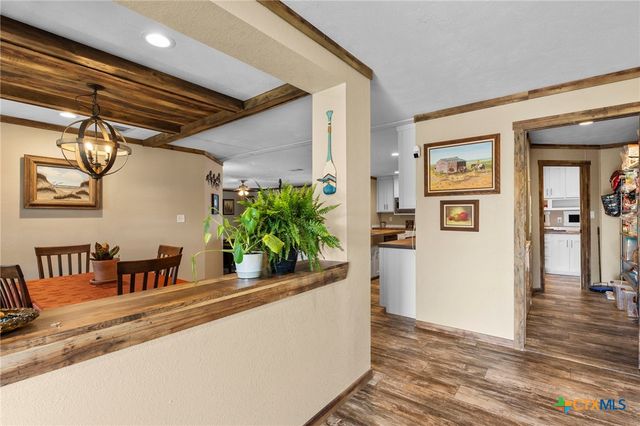498 William Pettus Road, Maxwell, TX 78656