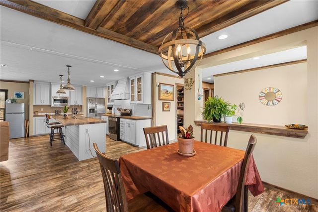 498 William Pettus Road, Maxwell, TX 78656