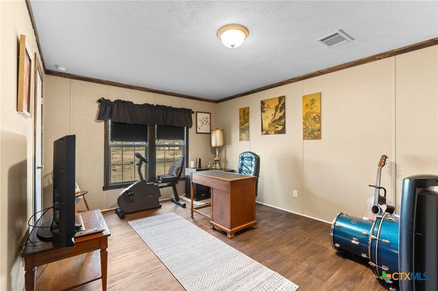 498 William Pettus Road, Maxwell, TX 78656