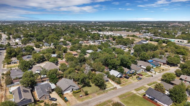 1415 E Jefferson Avenue, Fort Worth, TX 76104