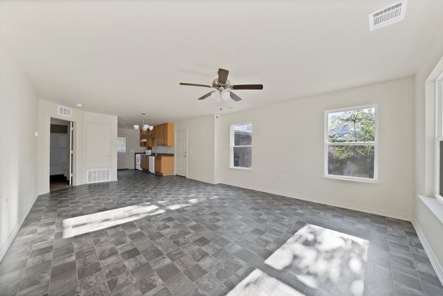 1415 E Jefferson Avenue, Fort Worth, TX 76104