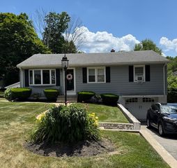 61 Alaska Street, Cumberland, RI 02864