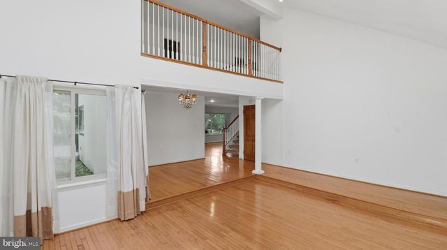 18925 LINDENHOUSE RD, Gaithersburg, MD 20879