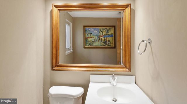 18925 LINDENHOUSE RD, Gaithersburg, MD 20879