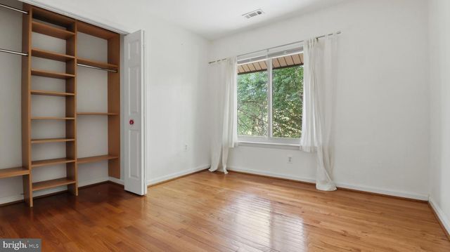 18925 LINDENHOUSE RD, Gaithersburg, MD 20879